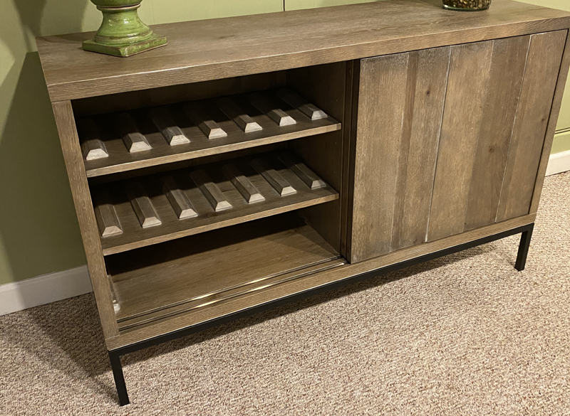 Bassett Sideboard - Click Image to Close