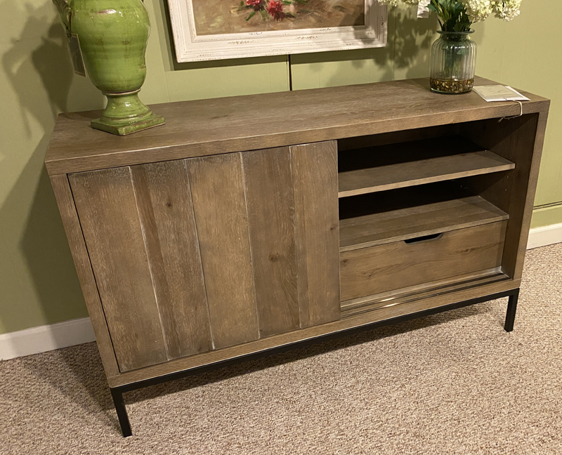 Bassett Sideboard - Click Image to Close